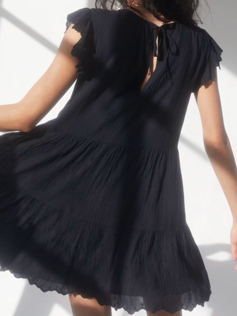Aritzia Sidonie dress XS. worn once mini black dress
